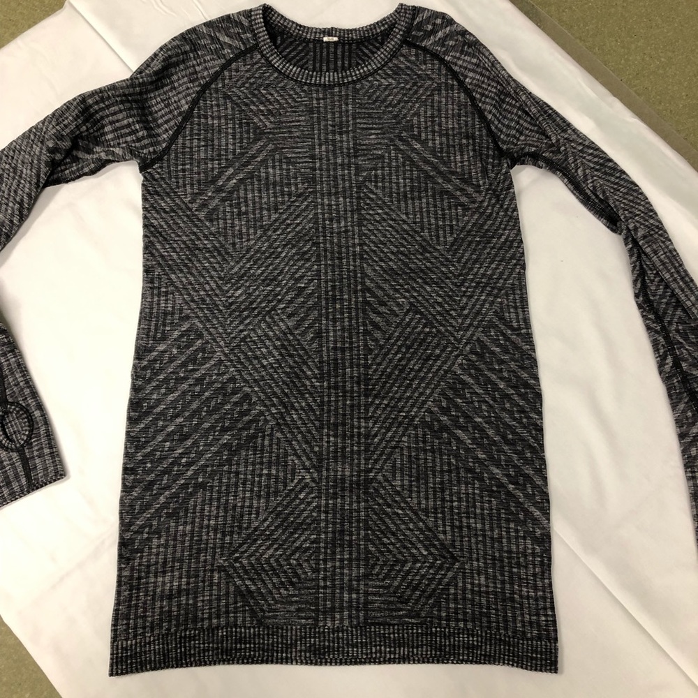 Lululemon Rest Less Pullover - Size 6, HB - Picture 6 of 6
